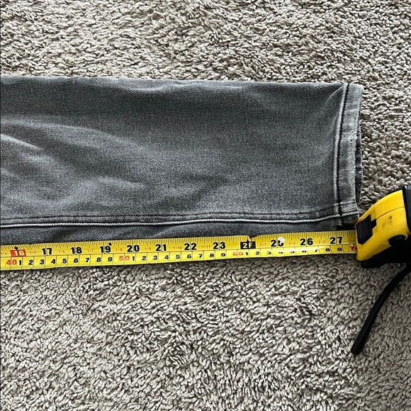 Kut from the Kloth High Rise Naomi Girlfriend Straight Leg Jeans Size 2L - Picture 8 of 9